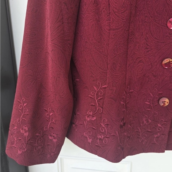 VTG Plaza South 2Piece Skirt Suit 14P Red Embroidery Long Sleeve Button Up - Picture 6 of 13